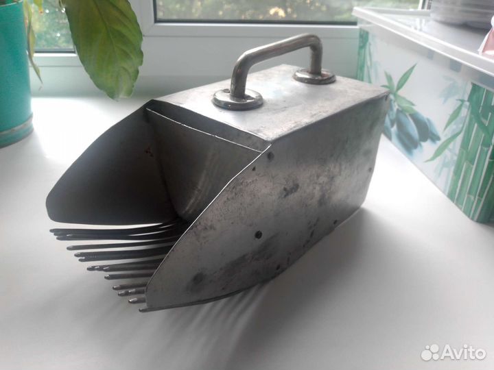 Грабилка для ягод. Хэнд мэйд