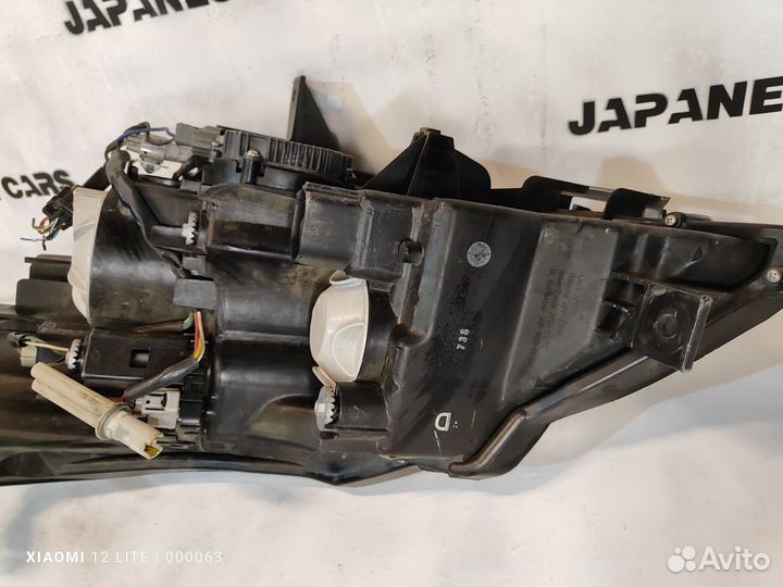 Фара правая Nissan Presage / II поколение