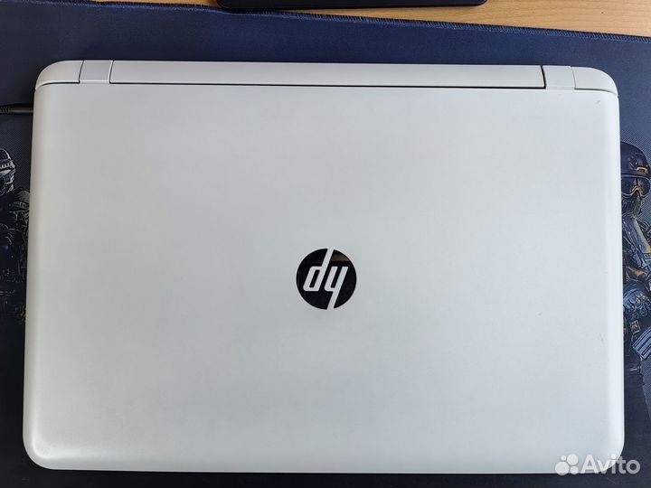 Ноутбук HP Pavilion 17 белый