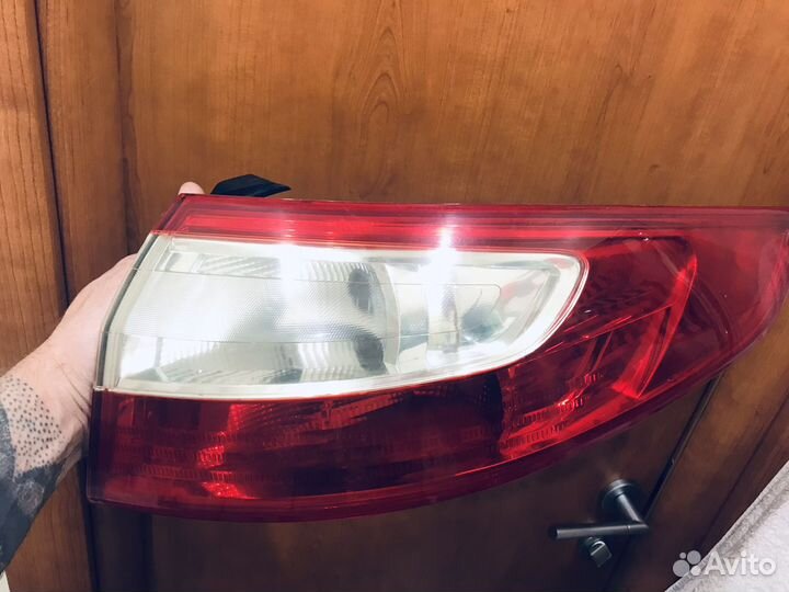 Фонарь задний правый рено флюенс