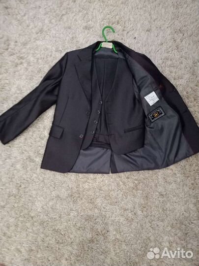 Костюм школьный