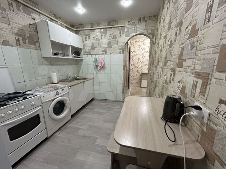 2-к. квартира, 45 м², 1/9 эт.