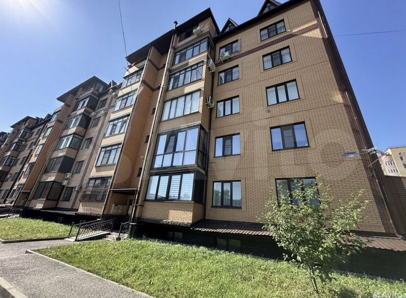 3-к. квартира, 90 м², 6/6 эт.