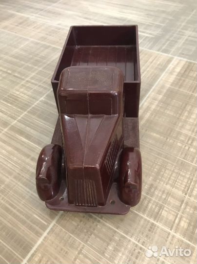 Машинка зис карболитовая СССР