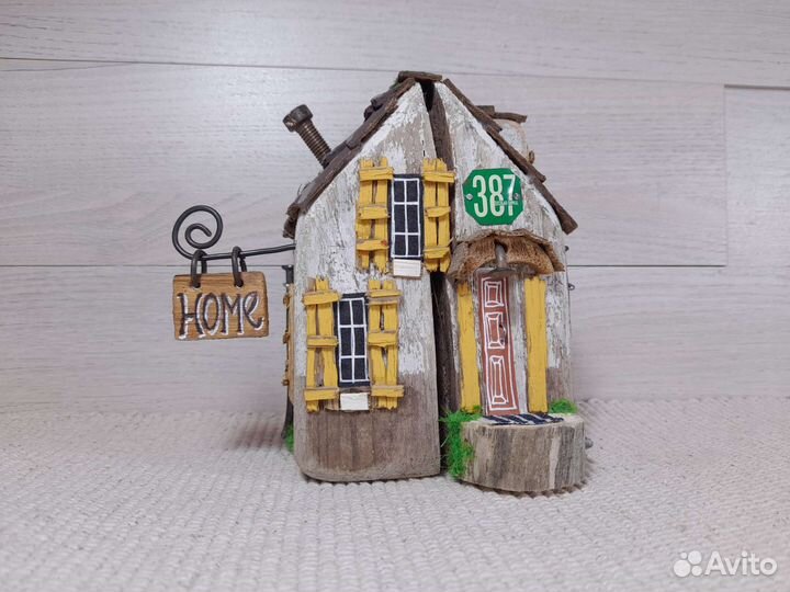 Домик кукольный