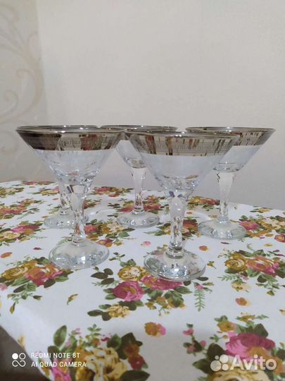Бокалы для коктейлей