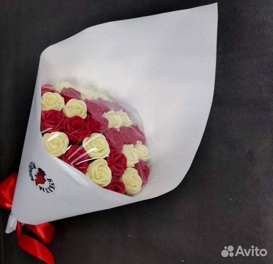 Букет - 29 Роз из Белого Шоколада