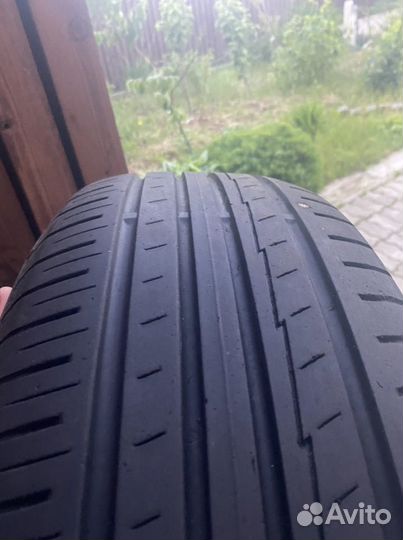 Yokohama 125T 215/65 R17