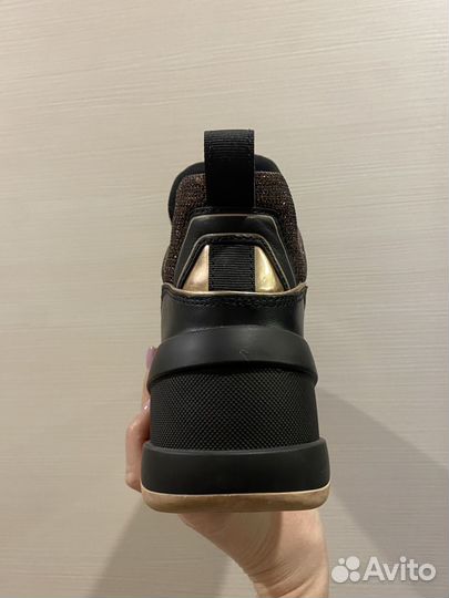 Michael kors кроссовки 38