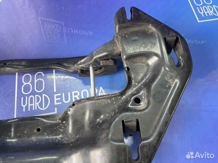 Балка под кпп Bmw X5 F15 N55B30A 2015