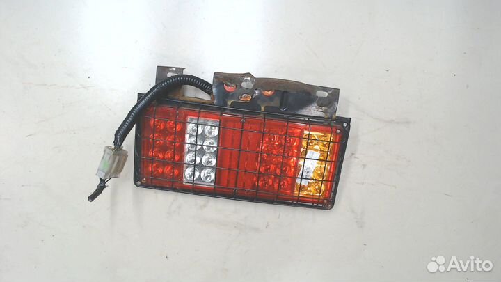 Фонарь (задний) Nissan Navara, 2001