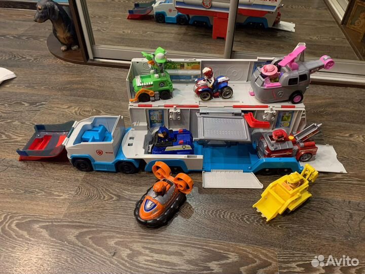 Щенячий патруль и патрулевоз