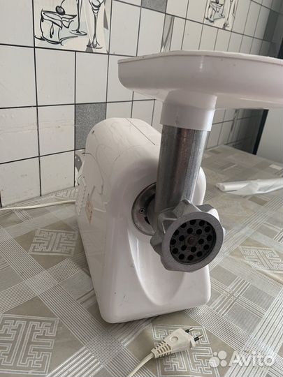 Мясорубка электрическая