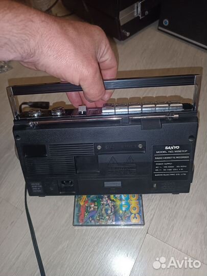 Магнитофон Sanyo M2670F