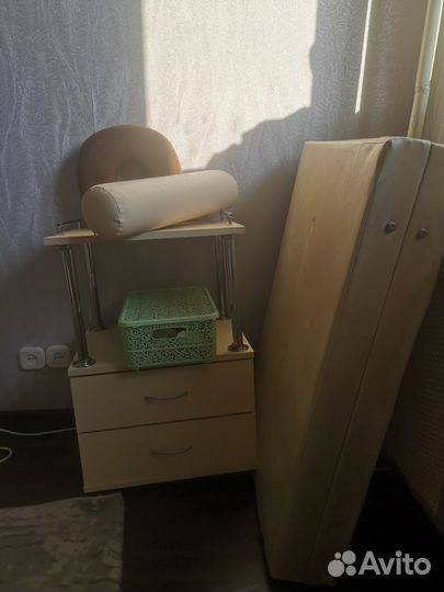 Продам для ресниц кушетку, тумбу, валик, подушку