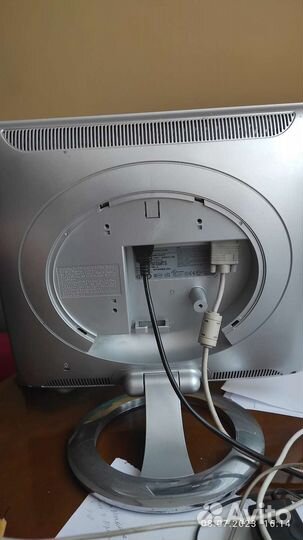 Монитор LG L172B 17 дюймов + мышка + клавиатура