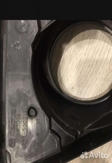 Рамка противотуманной фары левой Mazda KD53-50-C21