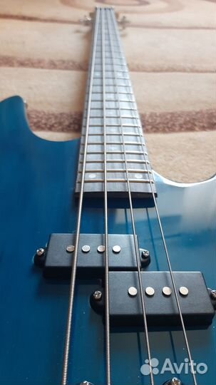 Бас гитара 4 струн