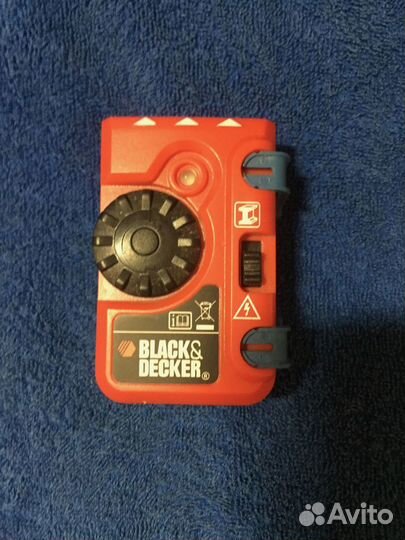 Детектор скрытой проводки и металла Black&decker