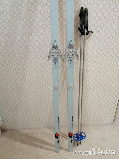 Лыжи беговые деревянные