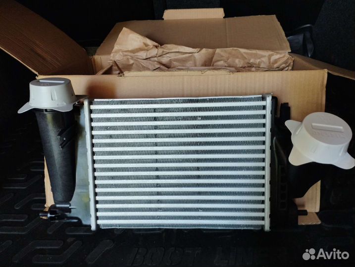 Интеркуллер 144614EB0A для Nissan, Renault (Valeo)