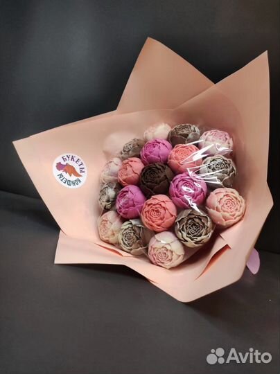 Букет - 19 Пионов из Настоящего Шоколада