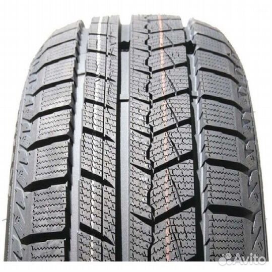 Roadmarch Snowrover 868 215/60 R17