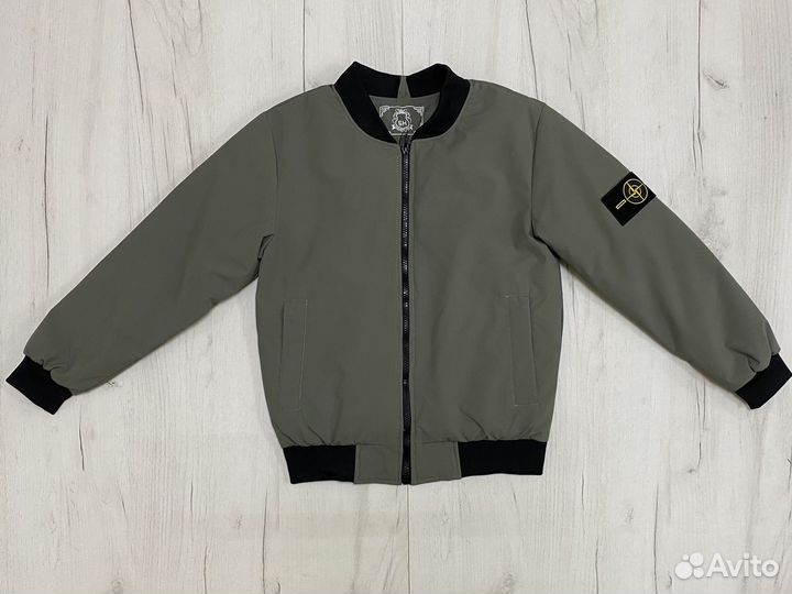 Демисезонный бомбер на мальчика Stone Island