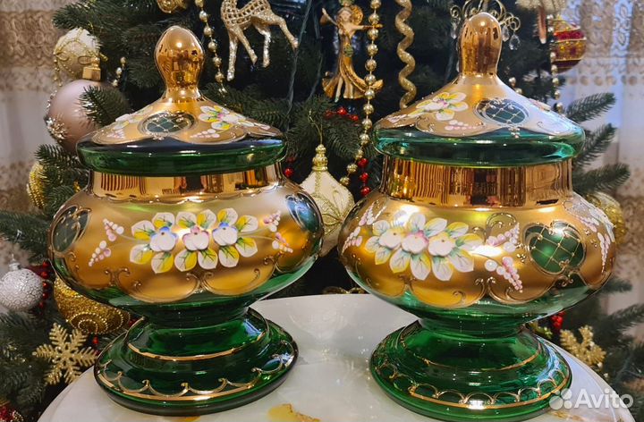 Ваза с крышкой Бононьерка Богемия