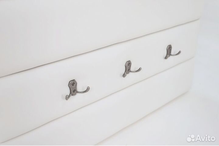 Вешалка настенная в прихожую мягкая