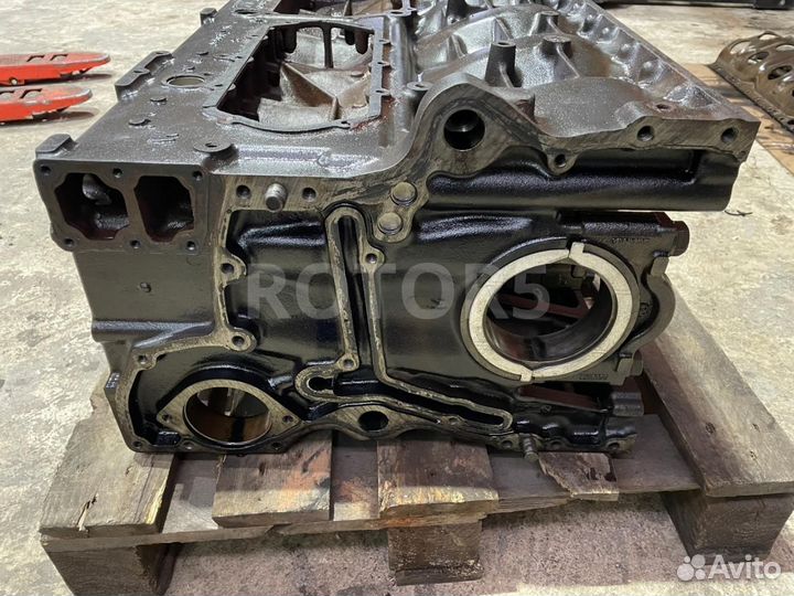 Блок цилиндров двигателя Scania 114 DC11 DC12 DT12
