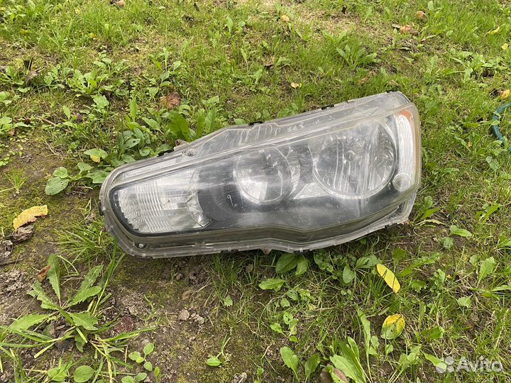 Фара левая на mitsubishi lancer 10 бу