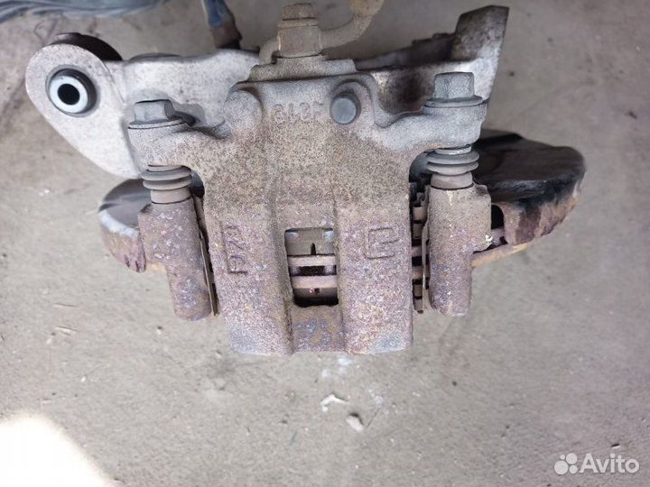 Суппорт задний левый Infiniti Fx35 S51 VQ35-HR