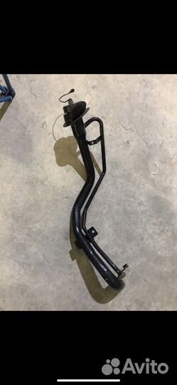 Заливная горловина mitsubishi Lancer 10