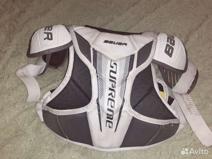 Нагрудник хоккейный bauer
