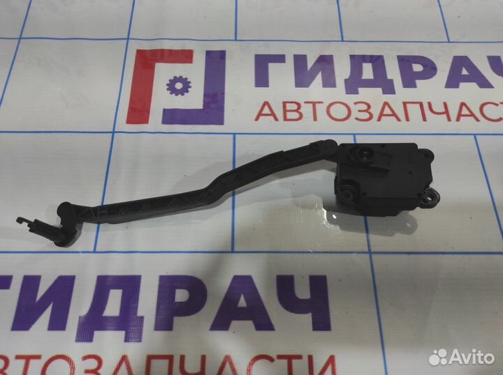 Моторчик заслонки отопителя Volvo XC90 30676511