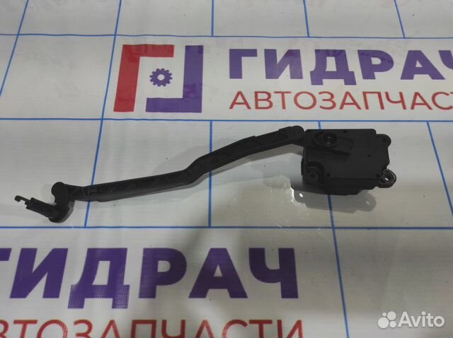 Моторчик заслонки отопителя Volvo XC90 30676511