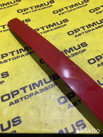 Молдинг крышки багажника Peugeot 207