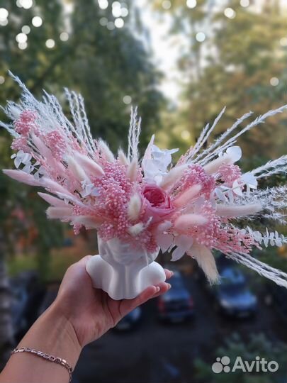 Букет из сухоцветов и стабилизированных цветы