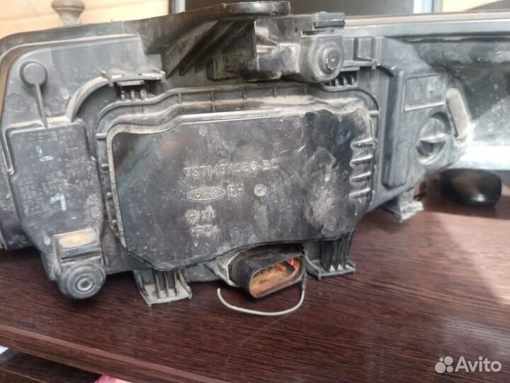 Фара правая Форд Мондео 4 ксенон