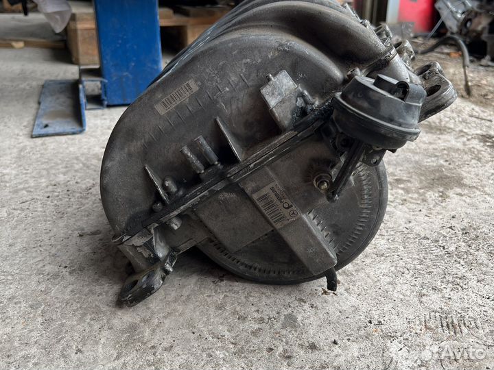 Впускной коллектор Mercedes M112 3.2