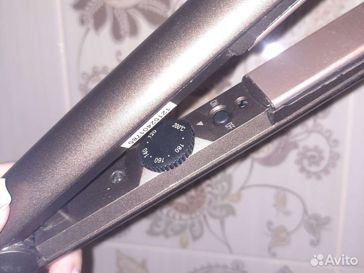 Выпрямитель для волос,утюжок