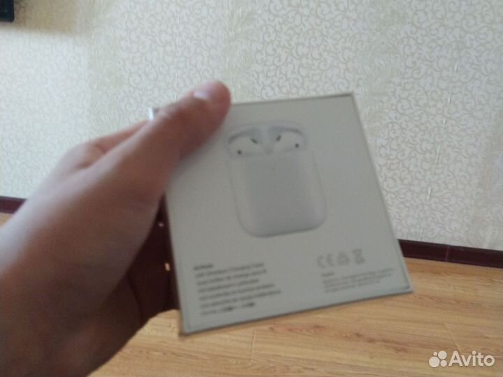 Наушники airpods