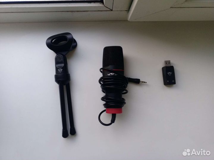 Студийный микрофон Trust GXT 212