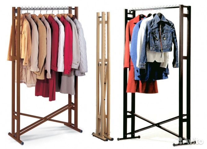 Напольная деревянная вешалка 