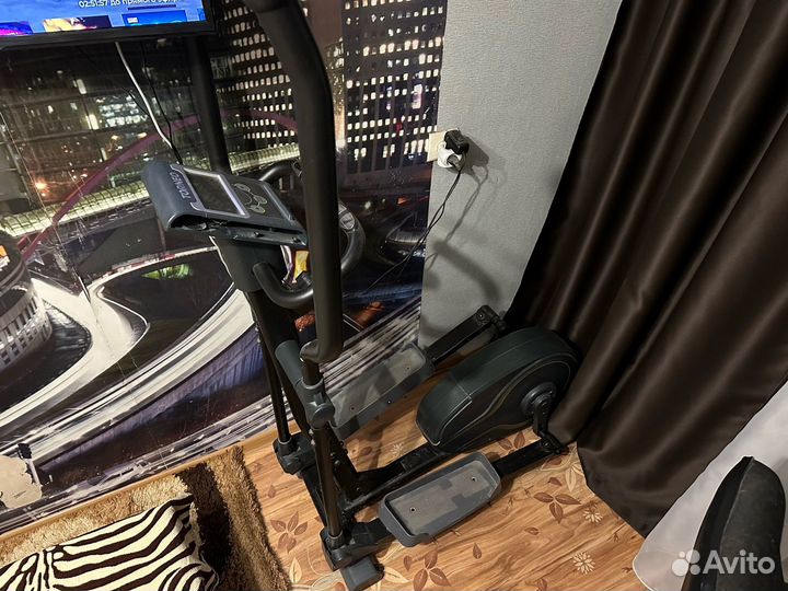 Эллиптический тренажер Torneo Festa C-310