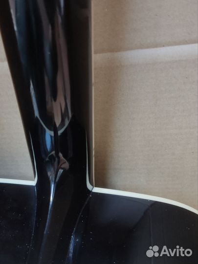 Новая гитара Flight /ель/красное дерево/ обмен