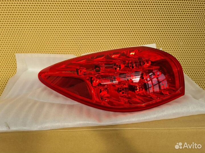 Фонарь в крыло задний левый Infiniti Ex25 Ex35