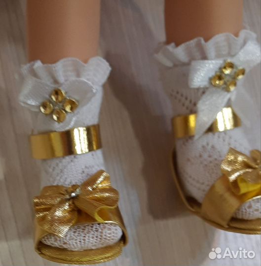 Золотые босоножки для куклы паола рейна обувь