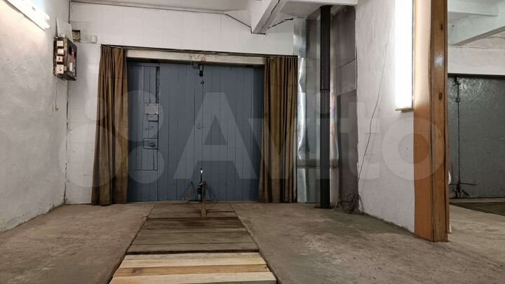 Гараж, > 30 м²